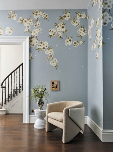 Harlequin Rosa Feather Grey, Paper Lantern and Oyster Mural Room